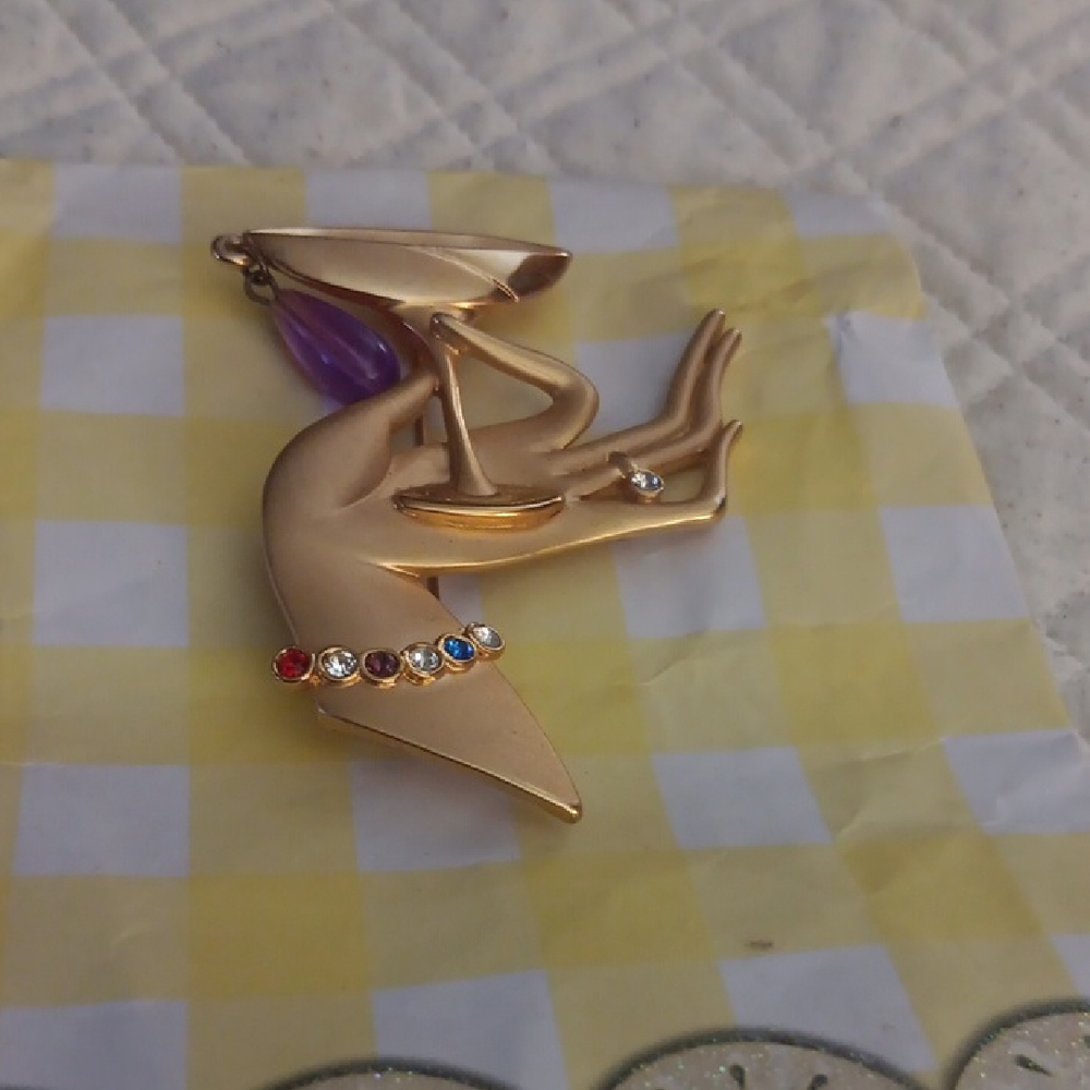 Elegant Gold-Tone Brooch with Multicolor Accents
